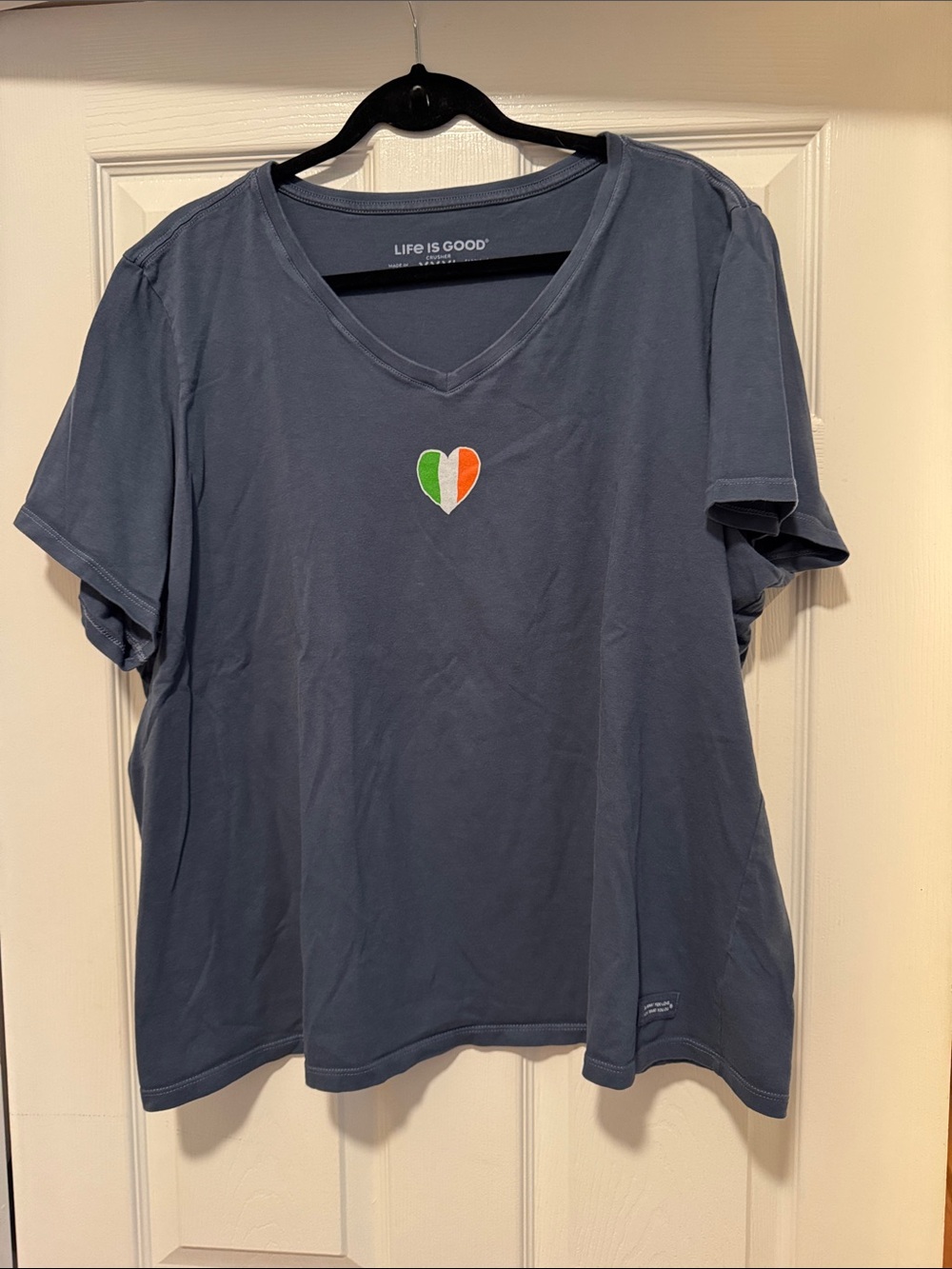 📌 🇮🇪☘️ Life Is Good Navy XXXL V‑Neck Tee Irish Heart Flag